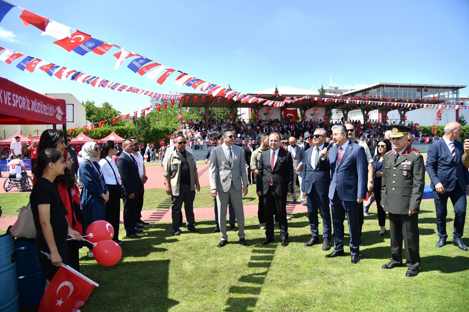 Osmaniye’de Coşkulu 19 Mayıs Kutlaması