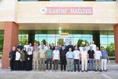 İlahiyat Fakültesinin Akademik Kurul Toplantısı Gerçekleştirildi