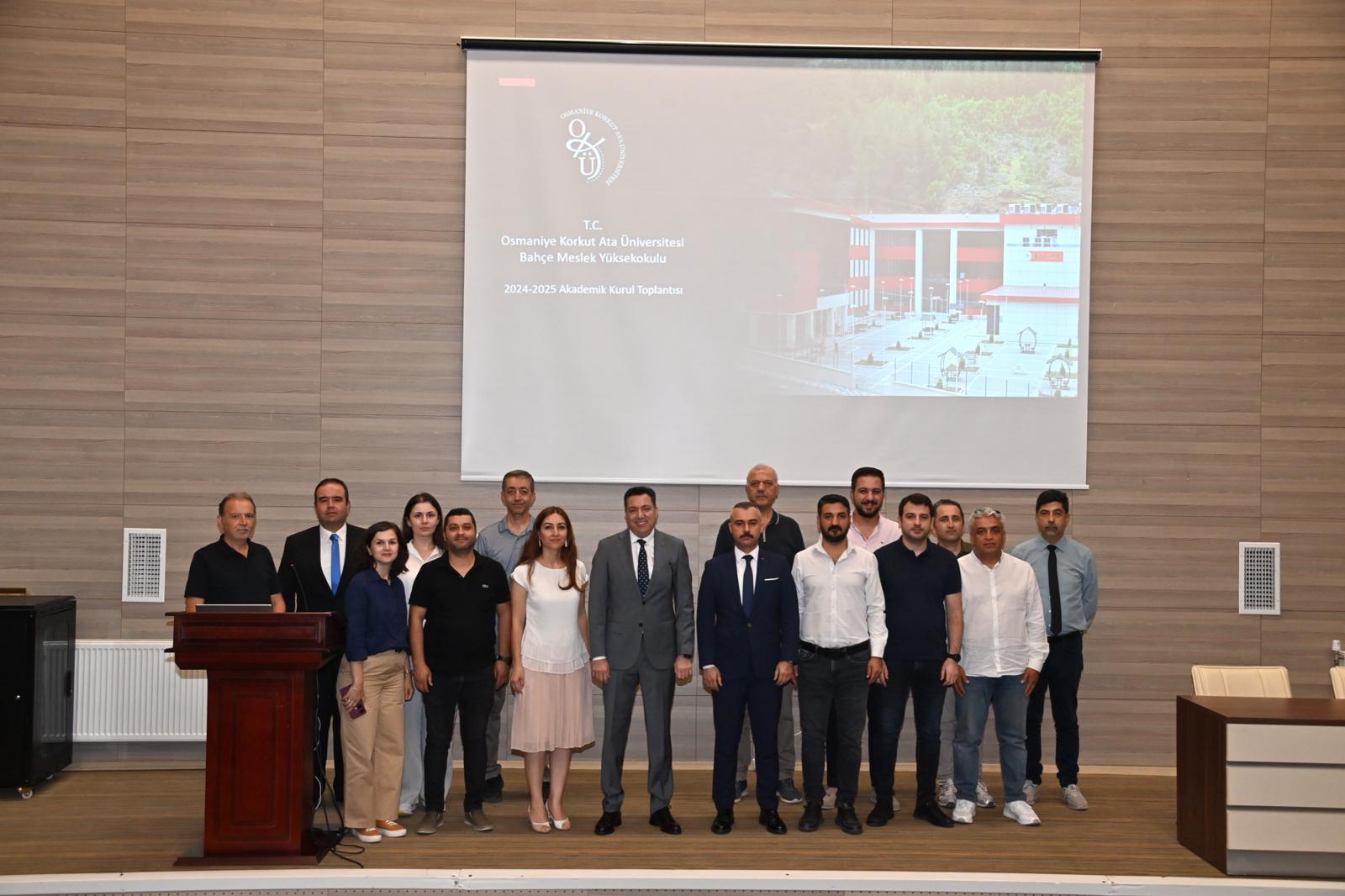 Rektörümüz, Bahçe Meslek Yüksekokulu Akademik Kurul Toplantısına Katıldı