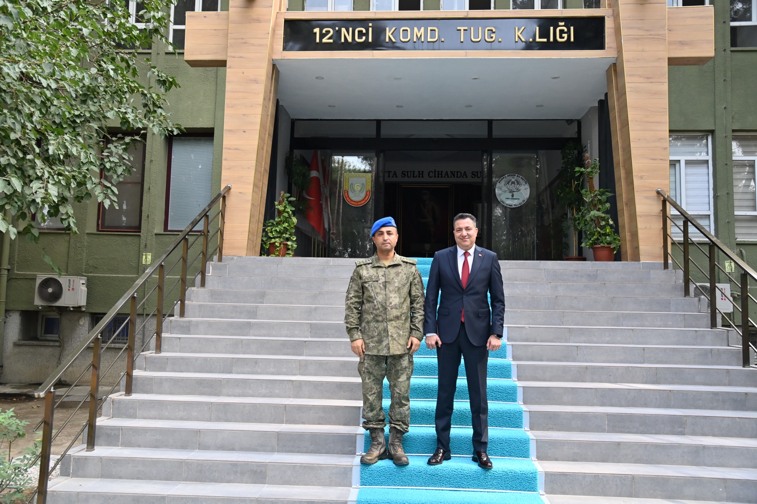 Rektörümüzden Garnizon Komutan Vekiline Hayırlı Olsun Ziyareti
