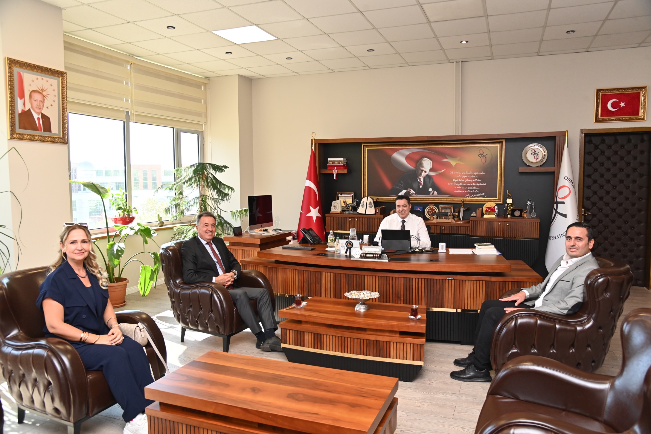 Spor Bilimleri Derneği Başkanından Rektörümüze Ziyaret