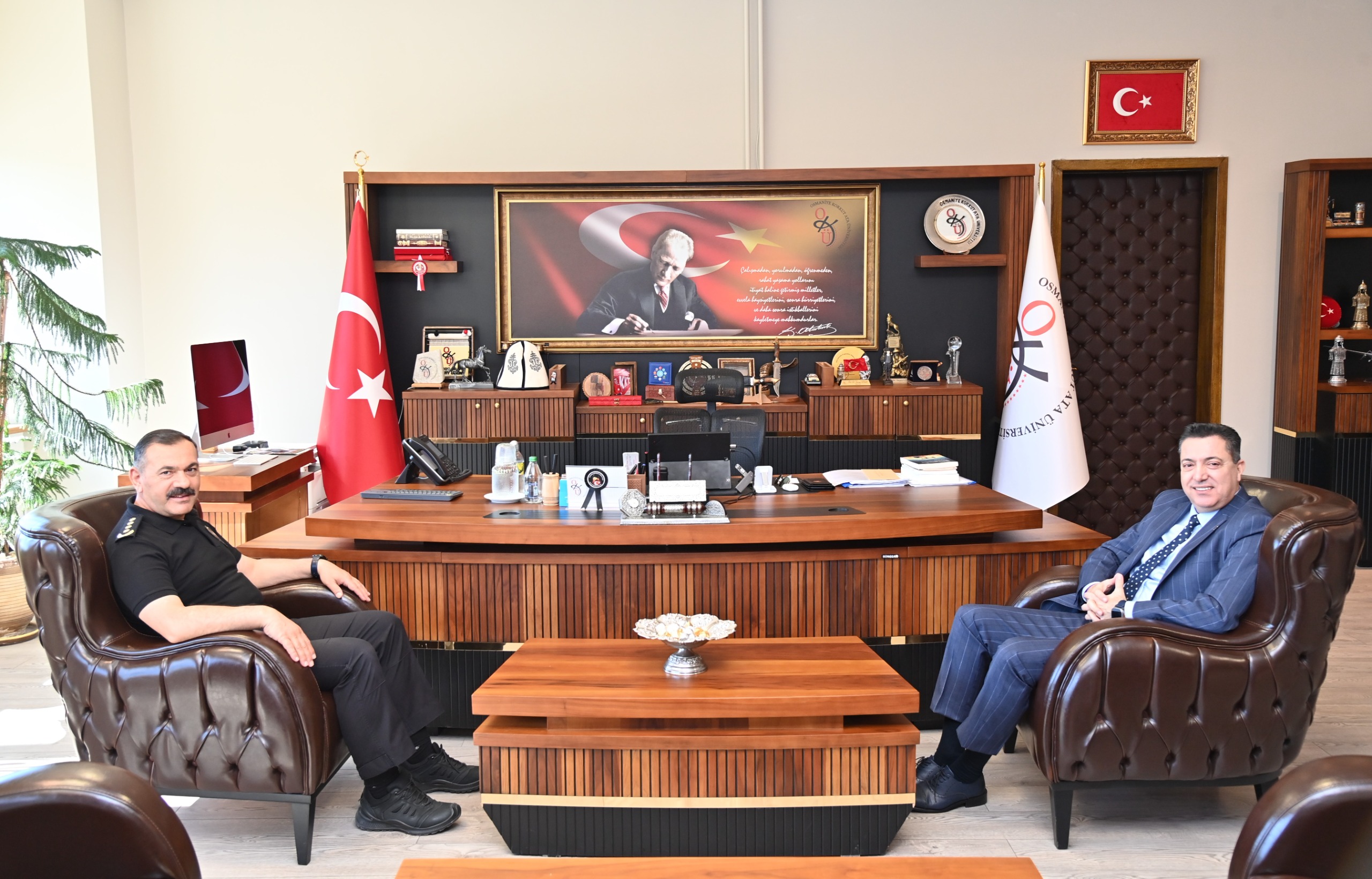 İl Emniyet Müdürü Mehmet Sarıbuva’dan Rektörümüze Ziyaret