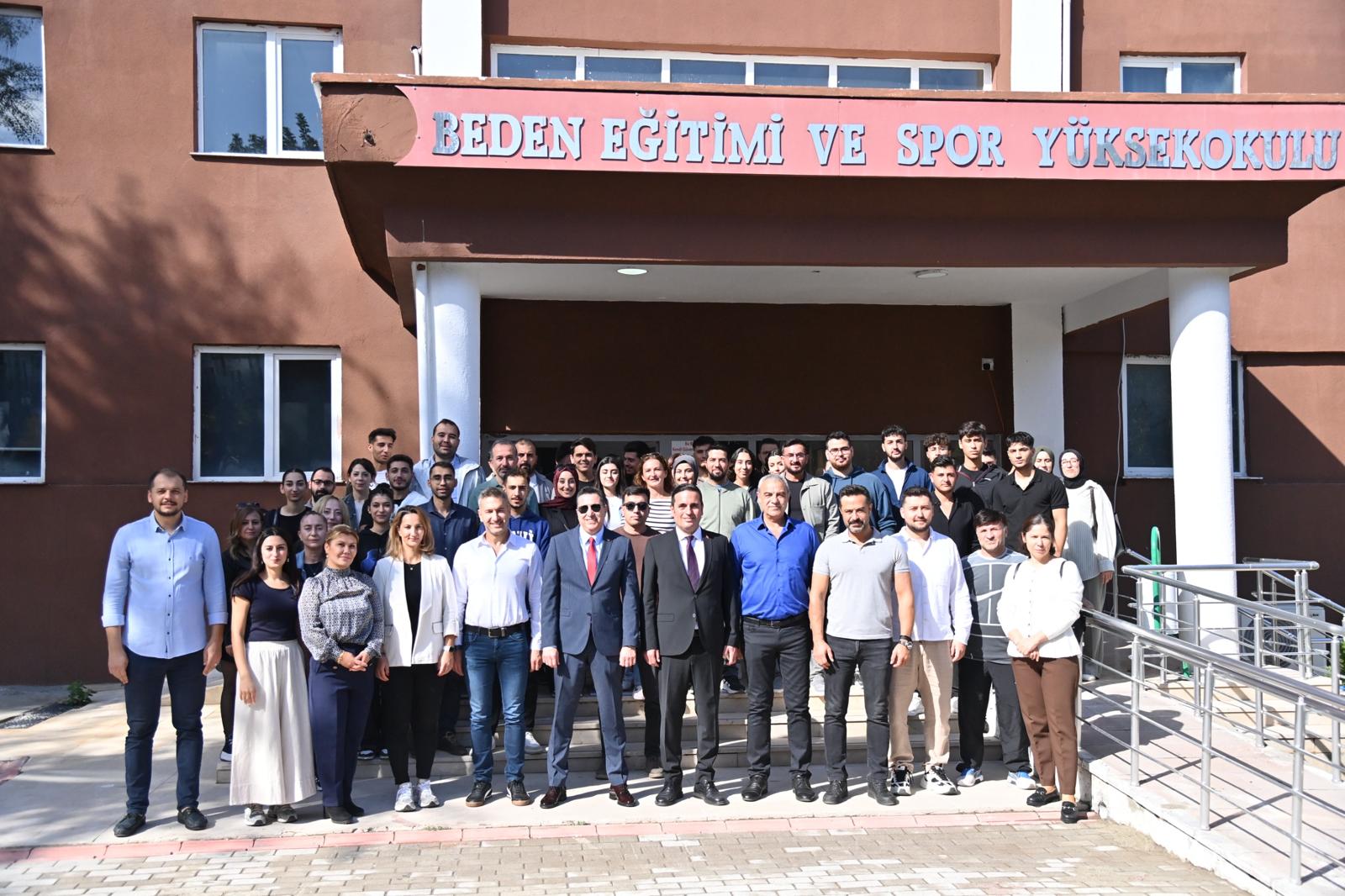 Rektörümüz BESYO Öğrencileriyle Bir Araya Geldi