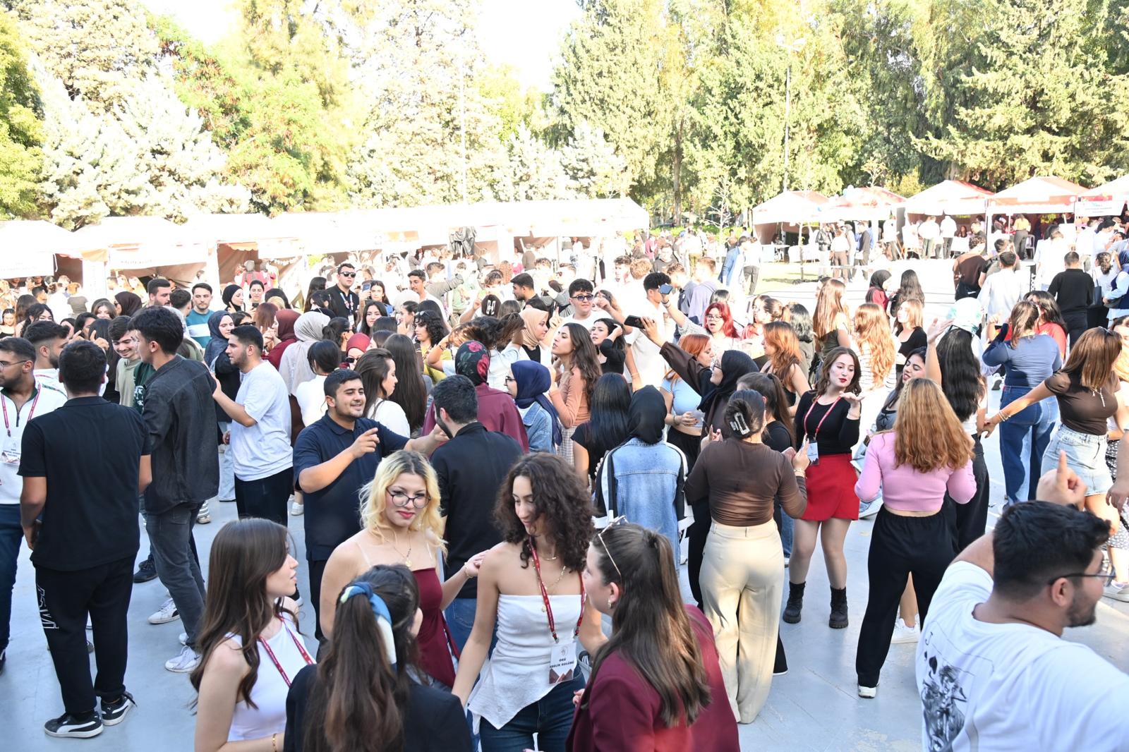 OKÜ Kulüp Tanıtım Günleri Renkli Görüntülere Sahne Oldu