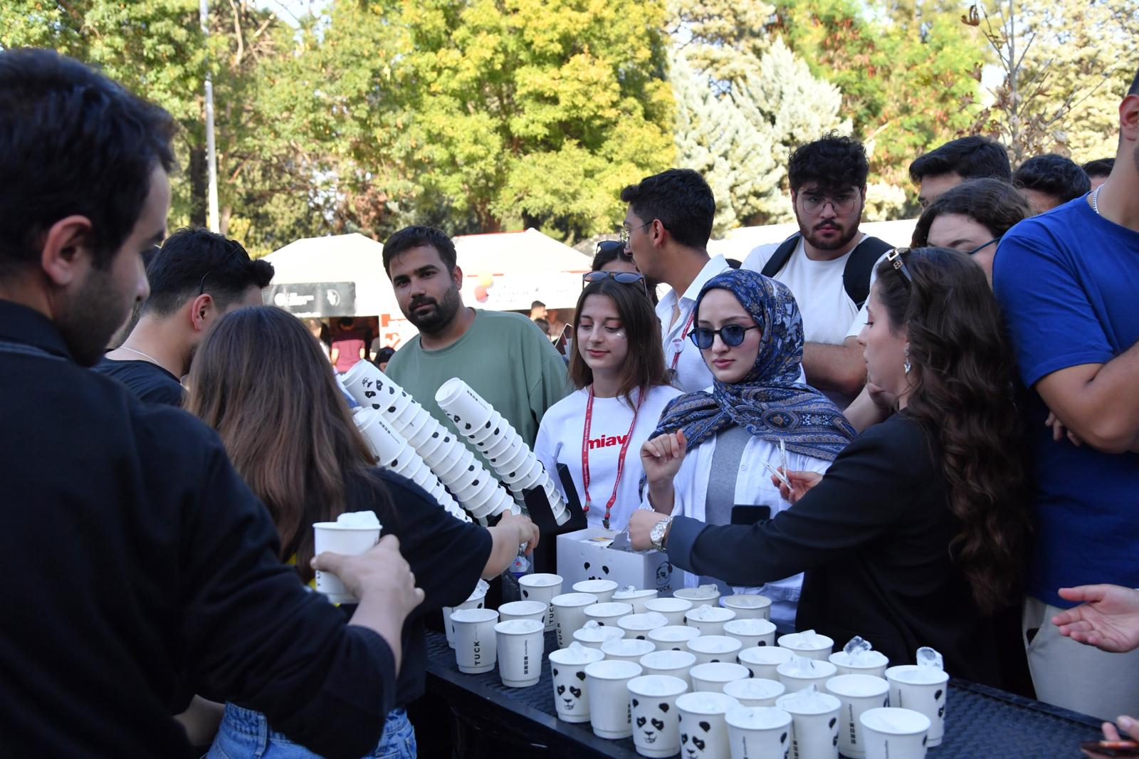 OKÜ Kulüp Tanıtım Günleri Renkli Görüntülere Sahne Oldu