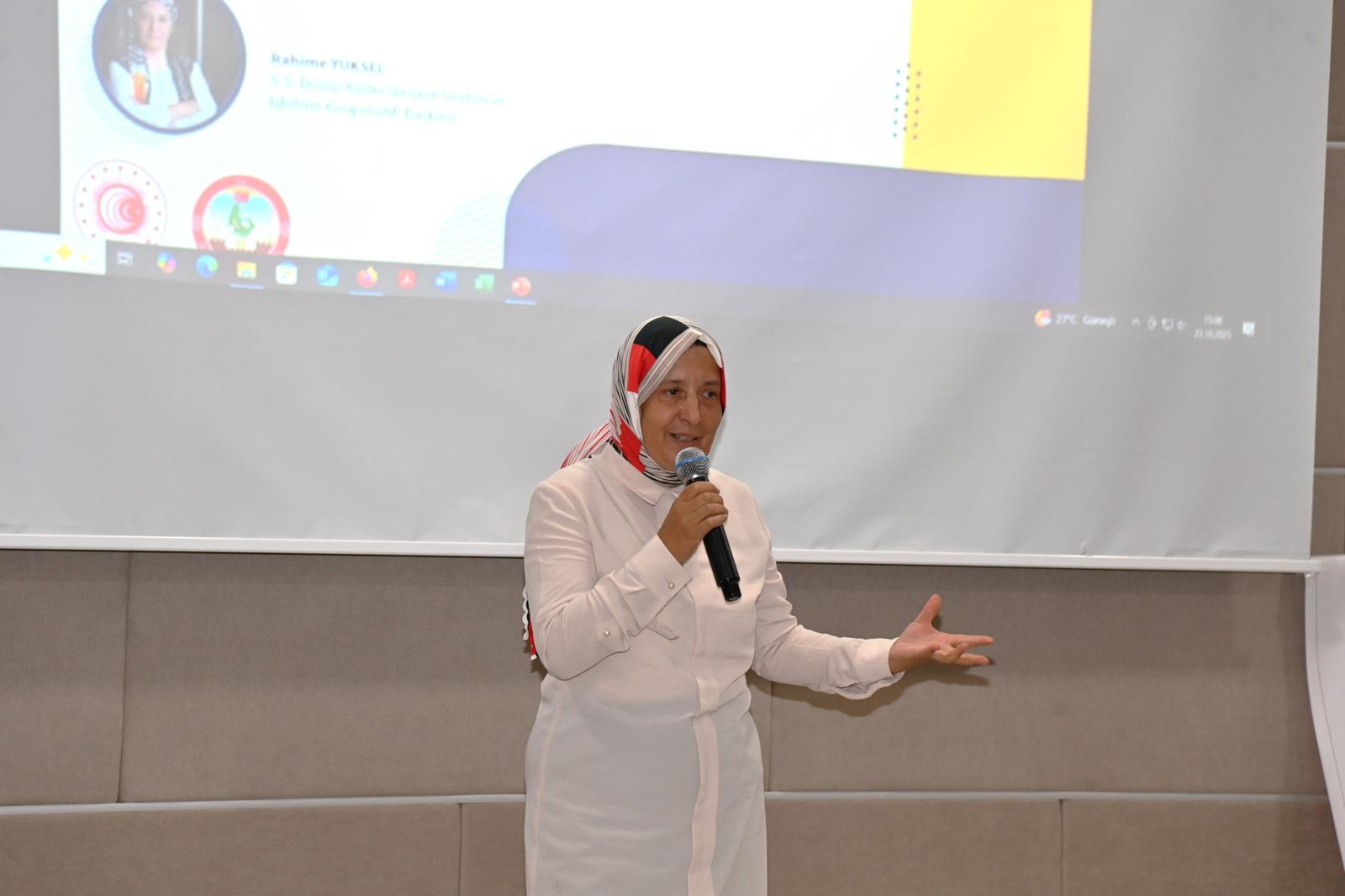 Üniversitemizde “Kampüste Dayanışmanın Gücü: Kooperatifçilikle Tanış” Konferansı Düzenlendi