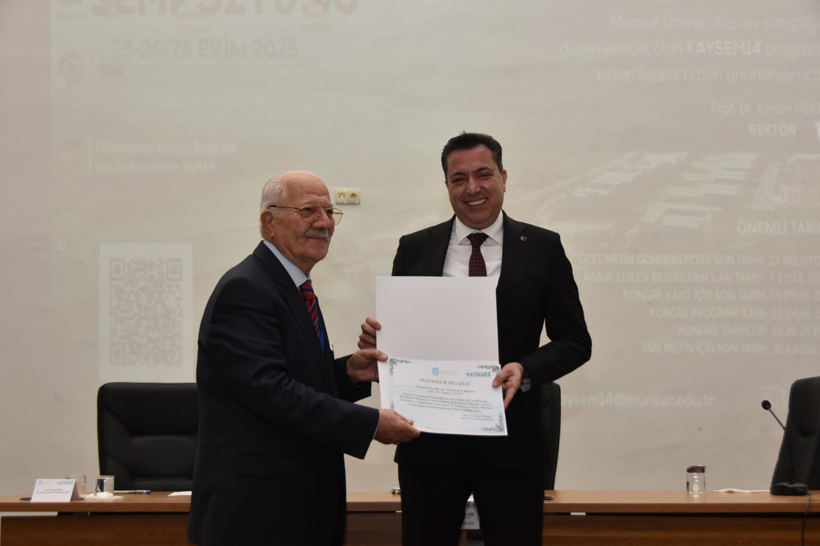 Rektörümüz Prof. Dr. Turgay Uzun, 14. Uluslararası Kamu Yönetimi Sempozyumu’na Katıldı