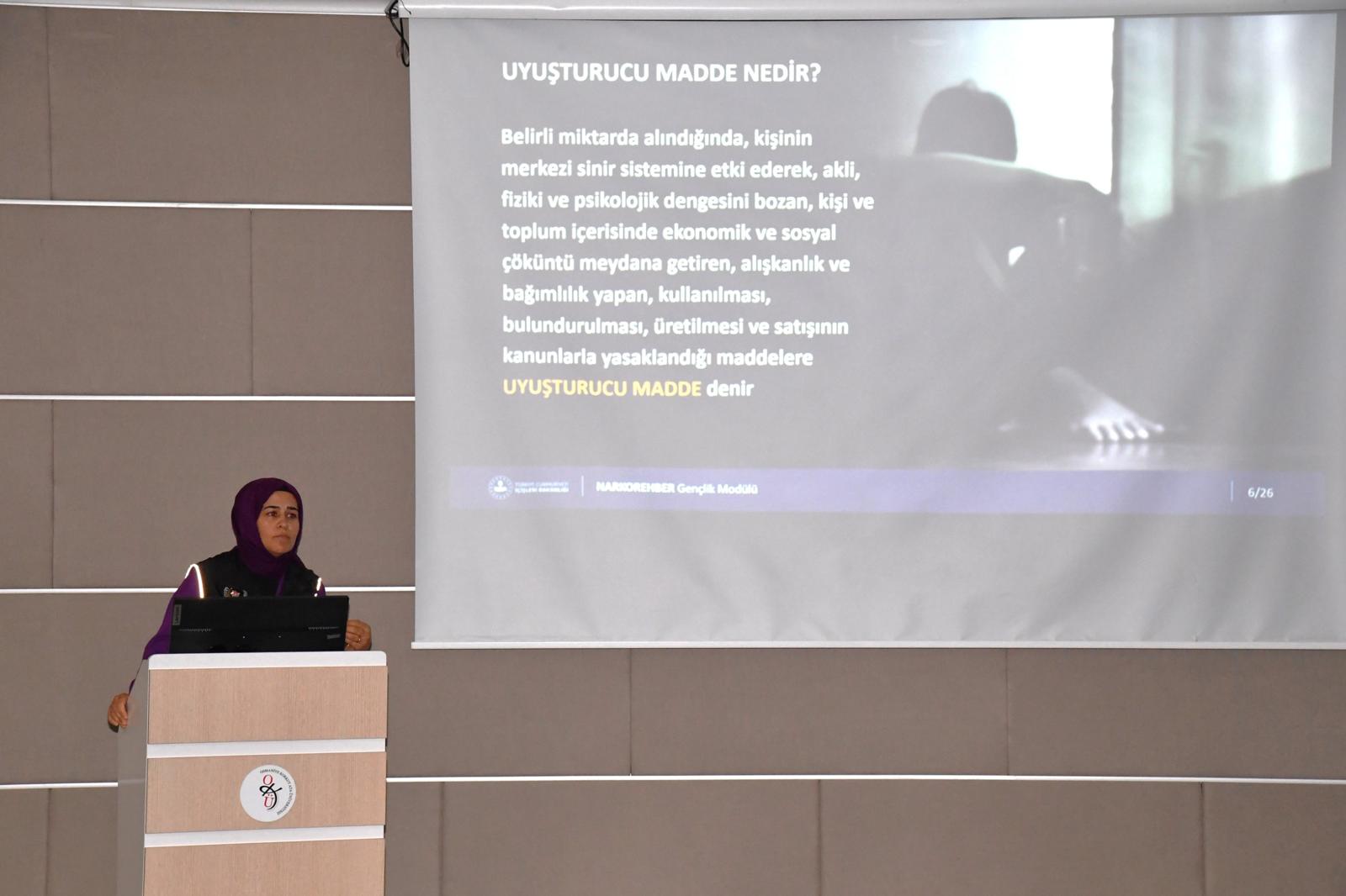 Üniversitemizde “Narko Gençlik” ve “Narko Rehber” Eğitimleri Gerçekleştirildi