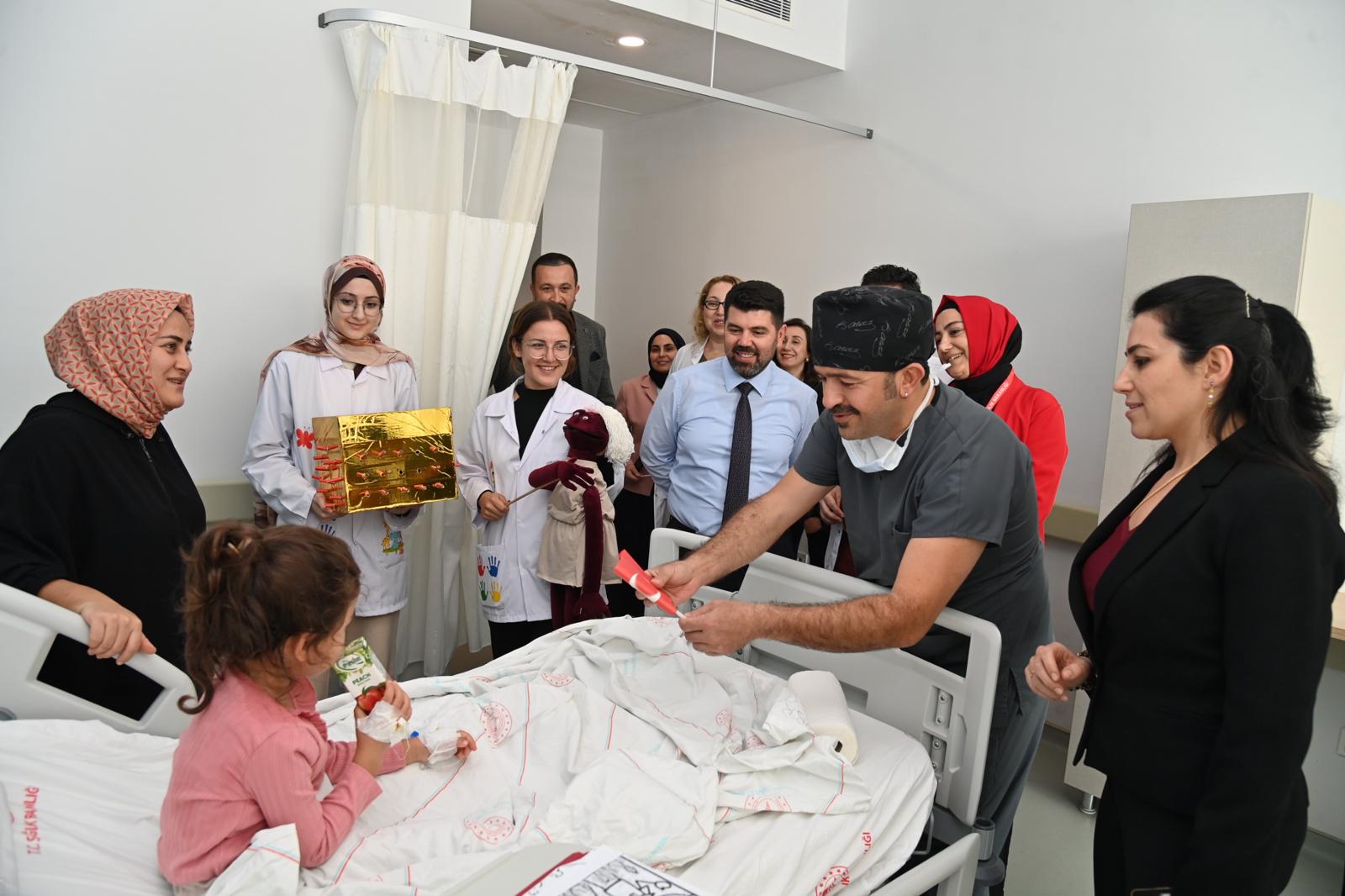 Üniversitemiz ve Osmaniye Eğitim ve Araştırma Hastanesinden Cumhuriyet Coşkusu