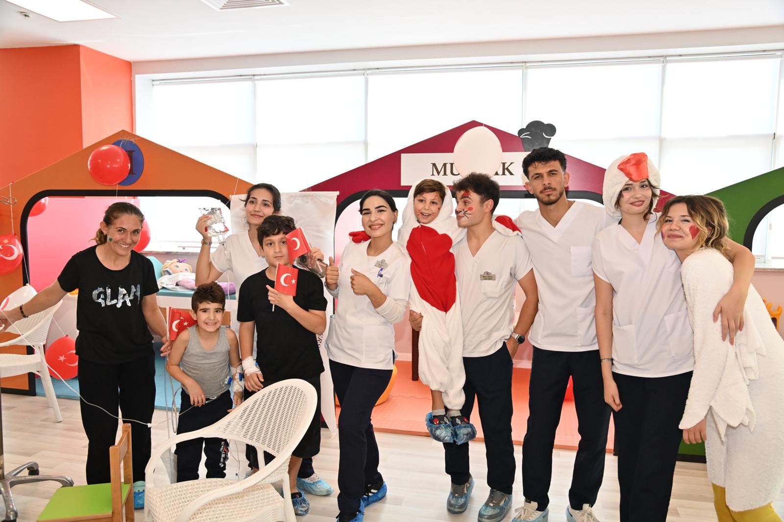 Üniversitemiz ve Osmaniye Eğitim ve Araştırma Hastanesinden Cumhuriyet Coşkusu