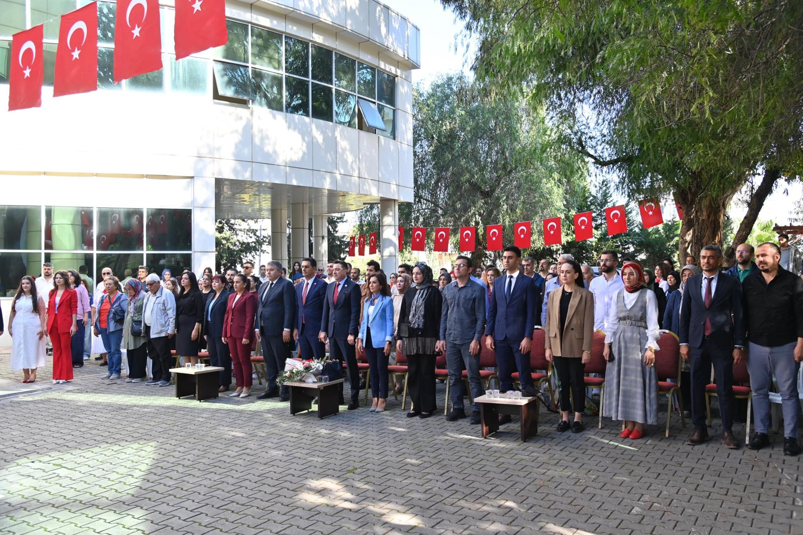 Üniversitemiz Anaokulu Öğrencilerinden Cumhuriyet Bayramı Coşkusu