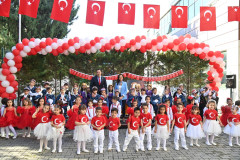 Üniversitemiz Anaokulu Öğrencilerinden Cumhuriyet Bayramı Coşkusu