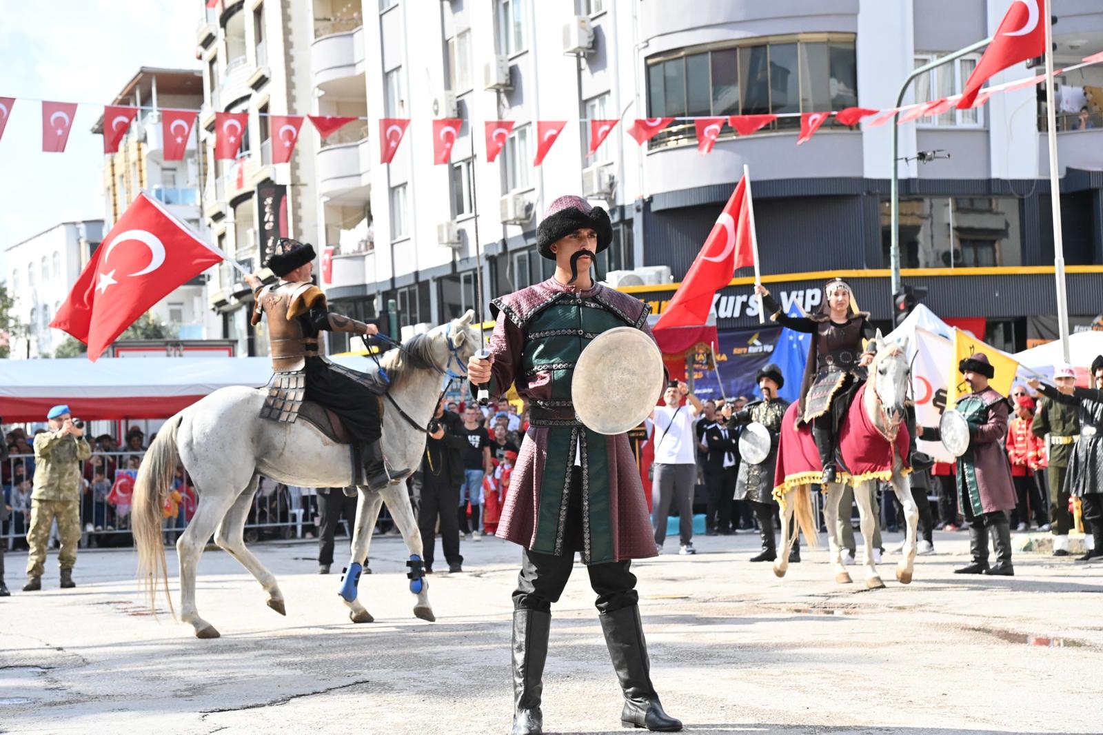 Rektörümüz Prof. Dr. Turgay Uzun, Cumhuriyet’in 102. Yılı Kutlamalarına Katıldı