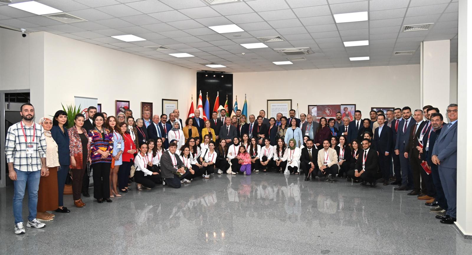 Uluslararası Dede Korkut/Korkut Ata Sempozyumu Kapanış ve Değerlendirme Oturumu Gerçekleştirildi