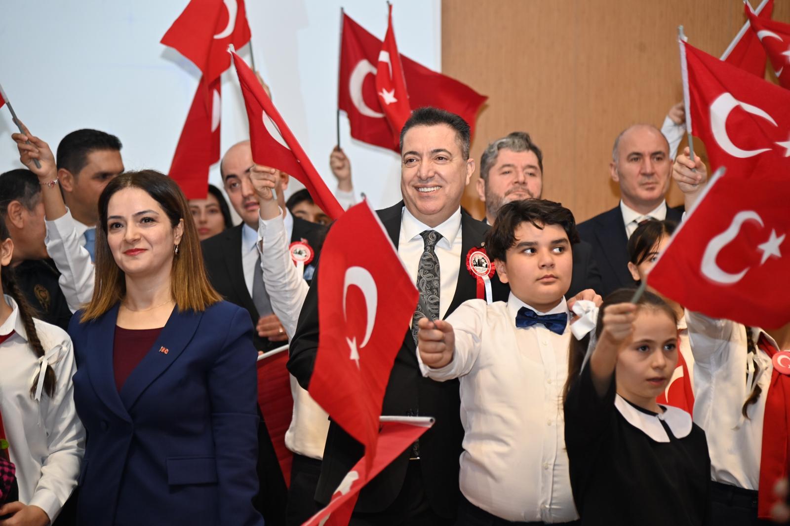 Rektörümüz “24 Kasım Öğretmenler Günü Programı”na Katıldı