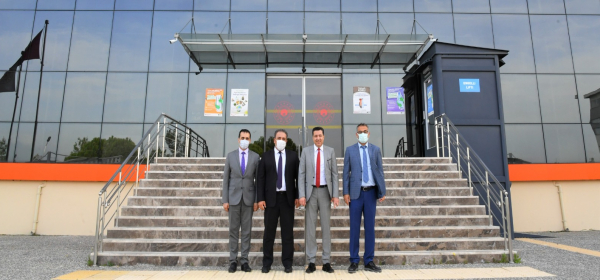 Üniversitemiz Rektöründen Osmaniye Çevre ve Şehircilik İl Müdürlüğüne Ziyaret