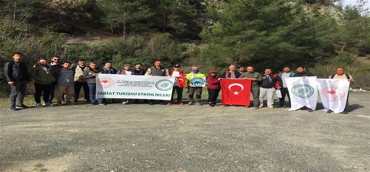 Üniversitemiz Öğrencilerinden Karaçay Şelalesine Doğa Yürüyüşü