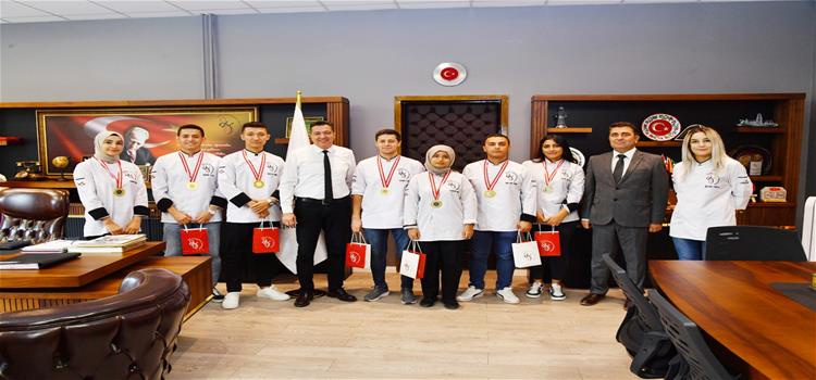 OKÜ Gastronomi ve Mutfak Sanatları Bölümümüz Uluslararası Adana Lezzet Festivali’nden 7 Altın Madalya ile Döndü