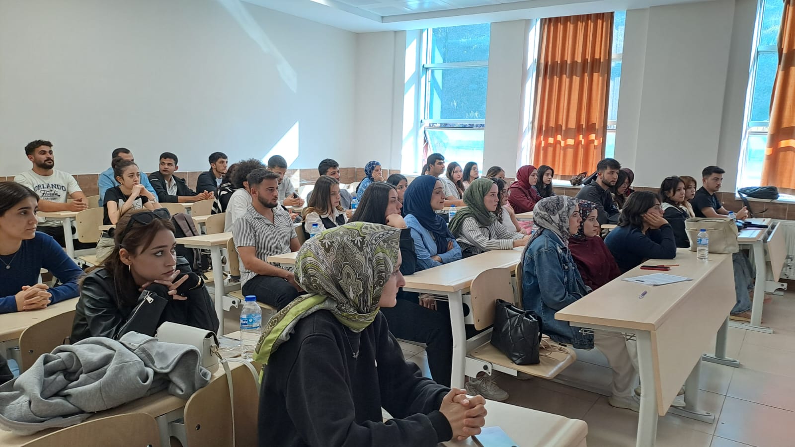 Yüksekokulumuzda Öğrencilere Yönelik Akreditasyon Farkındalık Eğitimi