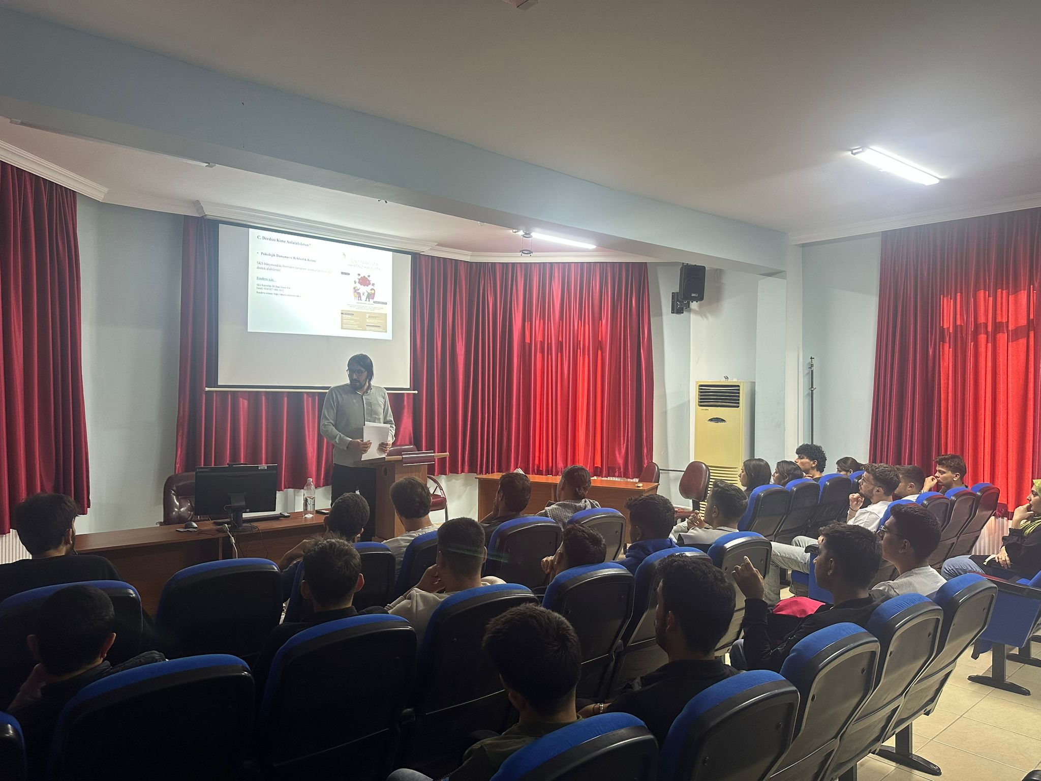 ULAŞTIRMA HİZMETLERİ BÖLÜMÜ/ RAYLI SİSTEMLER İŞLETMECİLİĞİ PROGRAMI 2. SINIFTAKİ ÖĞRENCİLER İÇİN ÖĞRENCİ KALİTE BİLGİLENDİRME SUNUMU GERÇEKLEŞTİRİLDİ.