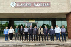 Genel Sekreterlik ve Daire Başkanlarından İlahiyat Fakültesine Ziyaret