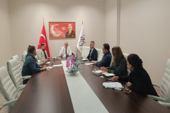 İİBF’de Bölüm Başkan Yardımcılarıyla Kalite Akreditasyon Çalışmaları Değerlendirildi İİBF’de Bölüm Başkan Yardımcılarıyla Kalite Akreditasyon Çalışmaları Değerlendirildi