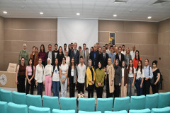 Fakültemizde Kampüste Dayanışmanın Gücü: Kooperatifçilikle Tanış Başlıklı Konferans Gerçekleştirildi Fakültemizde Kampüste Dayanışmanın Gücü: Kooperatifçilikle Tanış Başlıklı Konferans Gerçekleştirildi