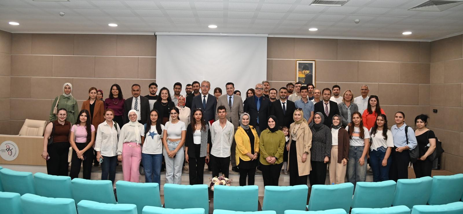 Fakültemizde Kampüste Dayanışmanın Gücü: Kooperatifçilikle Tanış Başlıklı Konferans Gerçekleştirildi