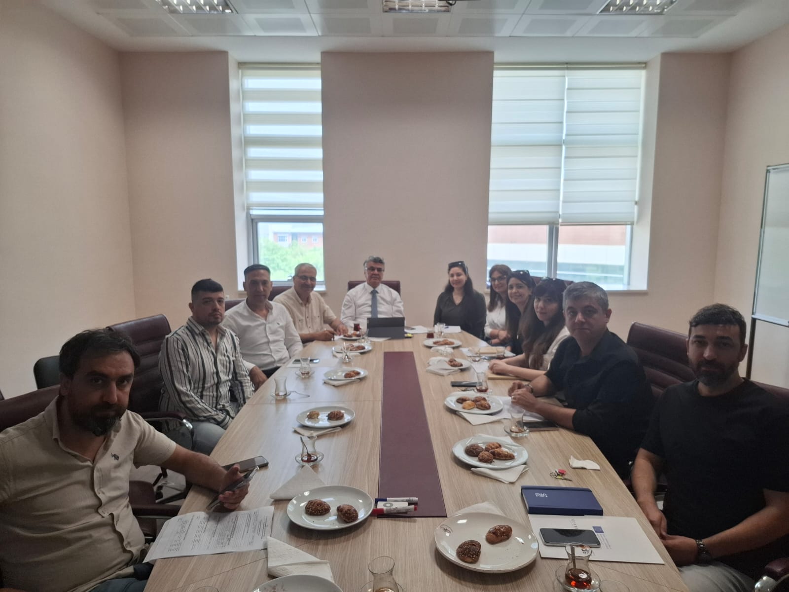İŞLETME BÖLÜMÜ'NDE 2024-2025 BAHAR YARIYILI AKADEMİK KURUL TOPLANTISI GERÇEKLEŞTİRİLDİ