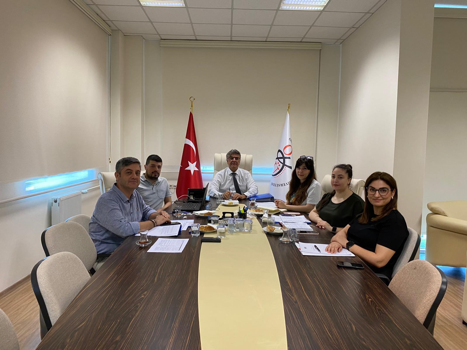 İŞLETME BÖLÜMÜNDE ÖZ DEĞERLENDİRME İÇİN YOĞUN MESAİ