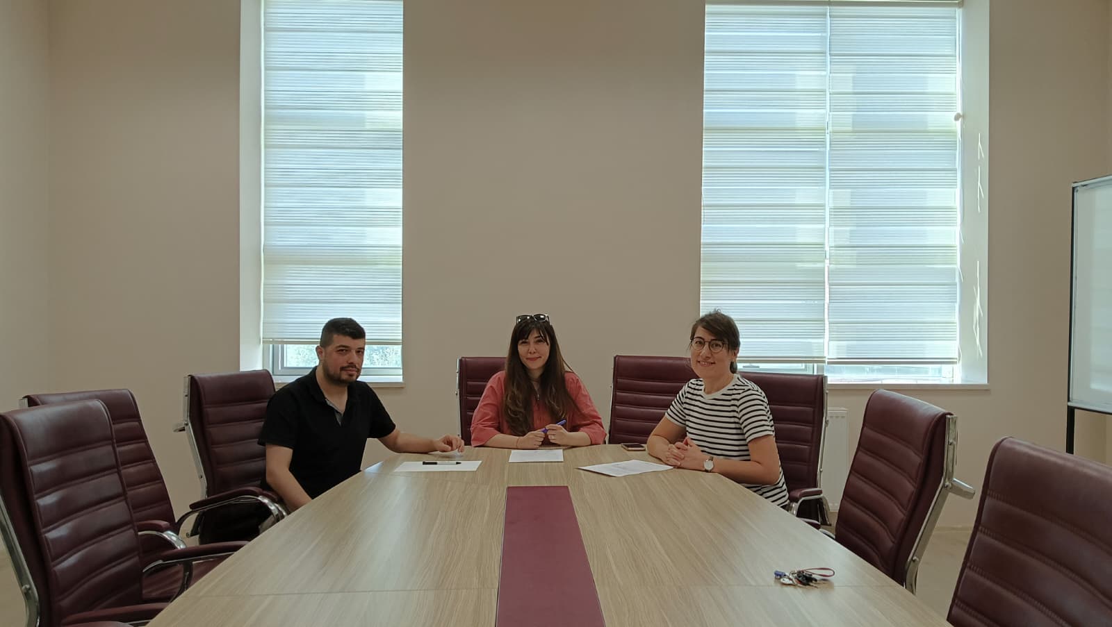 İŞLETME BÖLÜMÜ YENİ ÇAP-YAN DAL PROGRAMLARI İÇİN HAZIRLIKLARA BAŞLADI