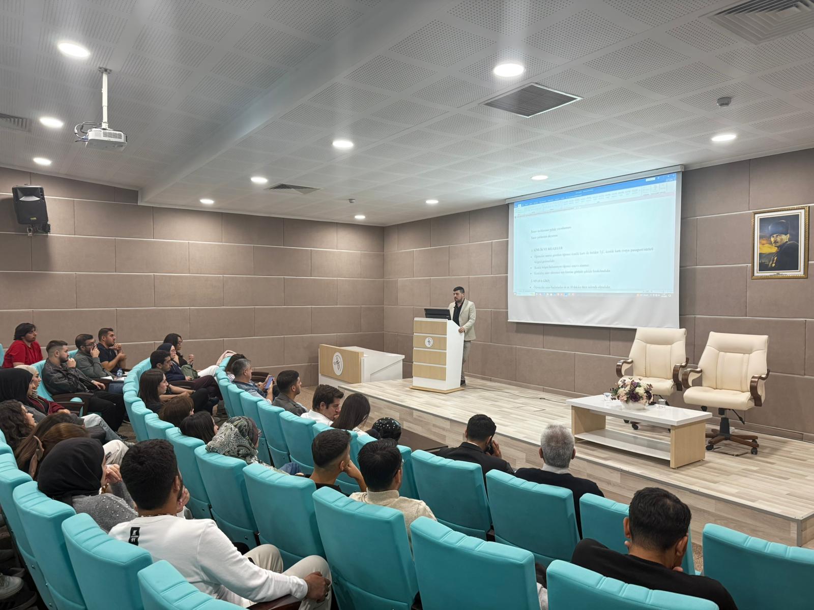 BÖLÜMÜMÜZDE ARA SINAVLAR ÖNCESİ BİLGİLENDİRME VE DEĞERLENDİRME TOPLANTISI GERÇEKLEŞTİRİLDİ