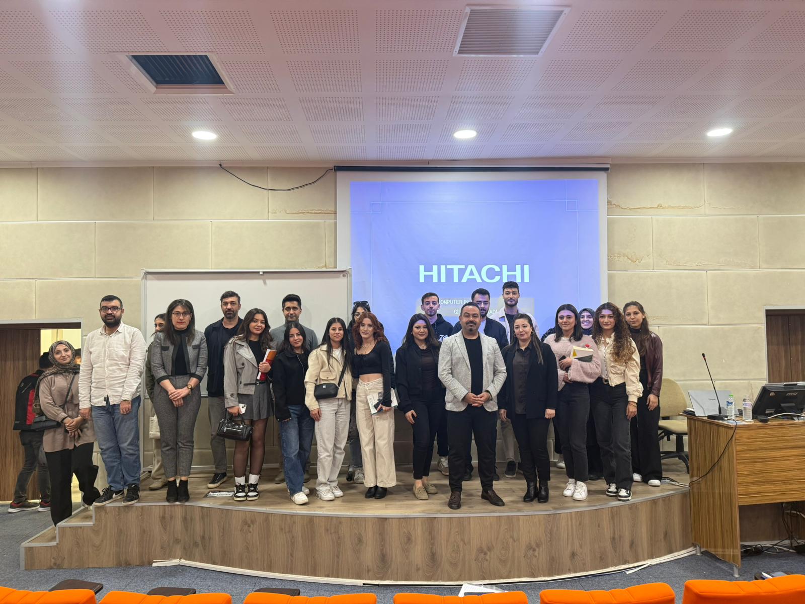 MUHASEBE DÜNYASININ KAPILARI ARALANDI: İŞLETME BÖLÜMÜNDE KARİYER YOLCULUĞU ETKİNLİĞİ DÜZENLENDİ