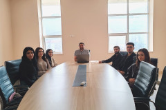 Öğrenci Odaklı Eğitimde Yenilikçi Adım: Akran Danışmanlığı Mentörleri Bir Arada