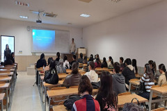 İngiliz Dili ve Edebiyatı Bölümünde Ara Sınav Sonrası Gözetmen Toplantısı Yapıldı!