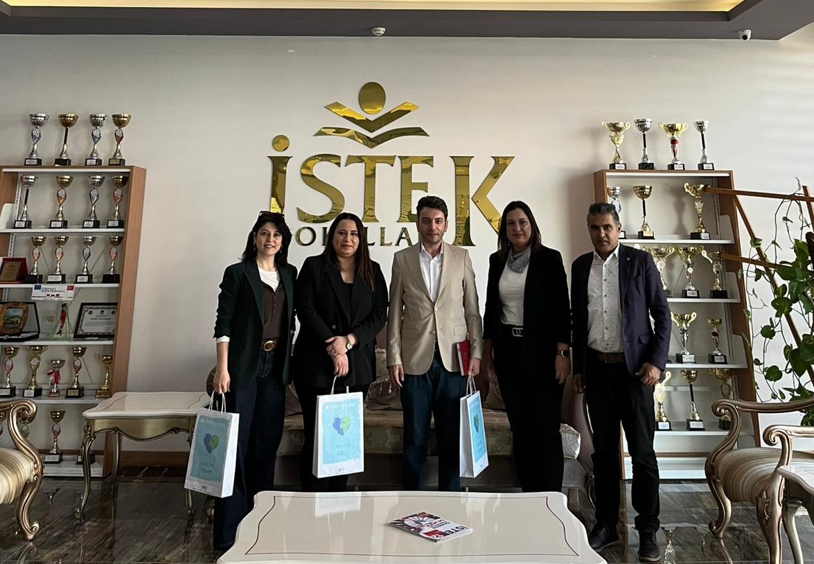 Tarih Bölümü Kalite ve Akreditasyon Çalışmaları Kapsamında Osmaniye İstek Okullarına İş Yeri ve Meslek Örgütü Ziyaretini Gerçekleştirmiştir.