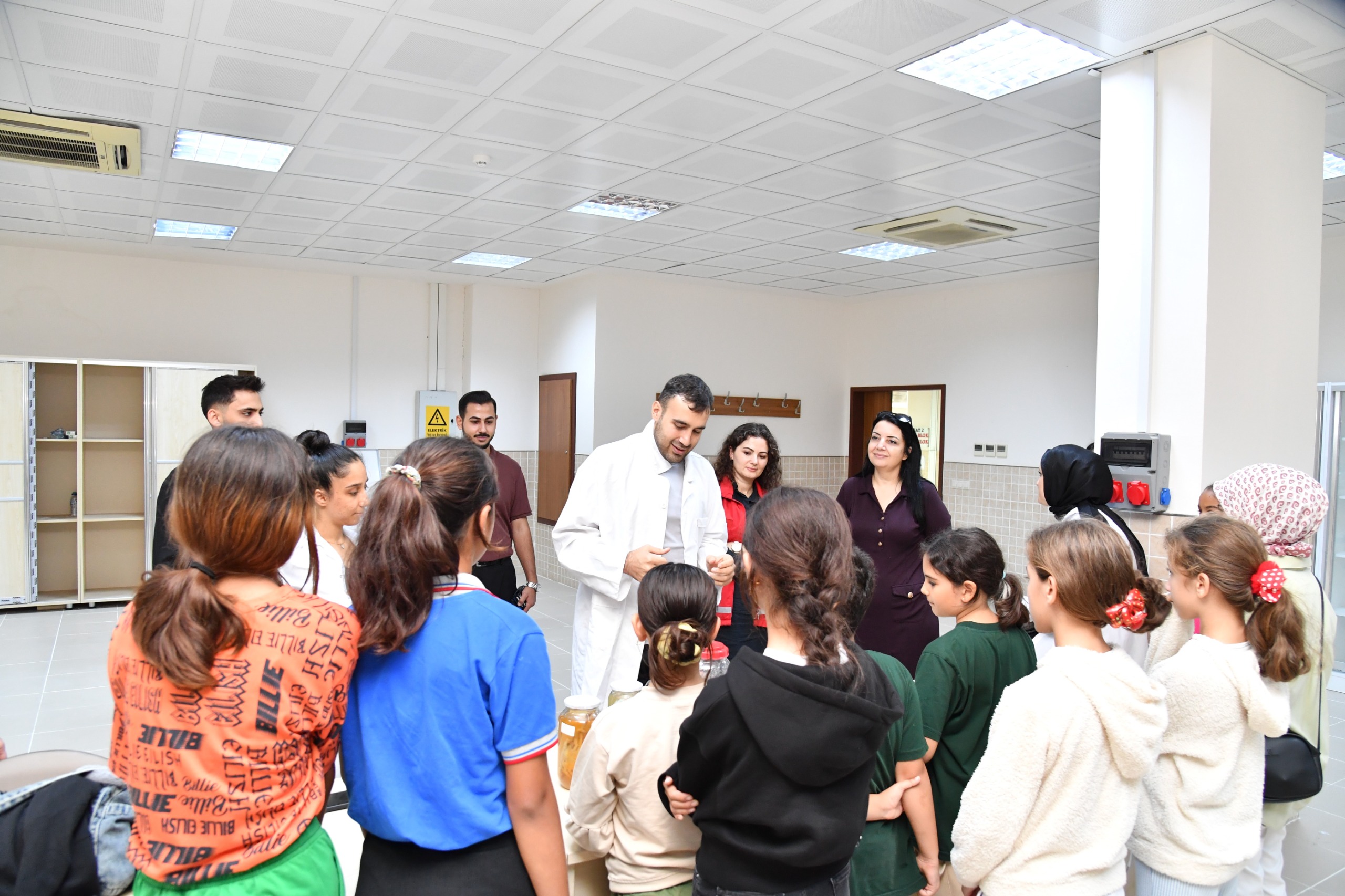 Dünya Kız Çocukları Günü Kapsamında Üniversitemize Anlamlı Ziyaret