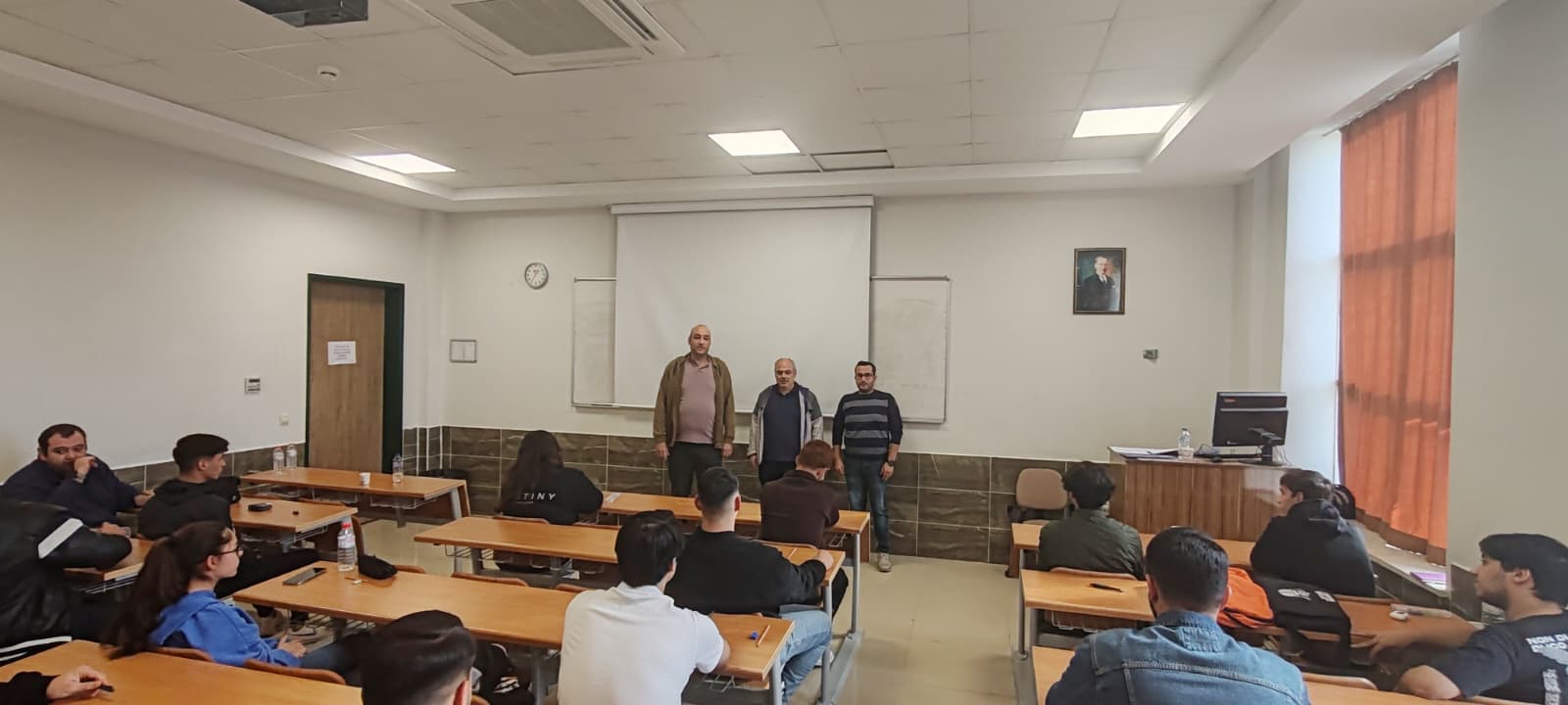 Elektrik ve Enerji Bölümünde Ara Sınavlar Sonrası Geri Bildirim Toplantısı Düzenlendi