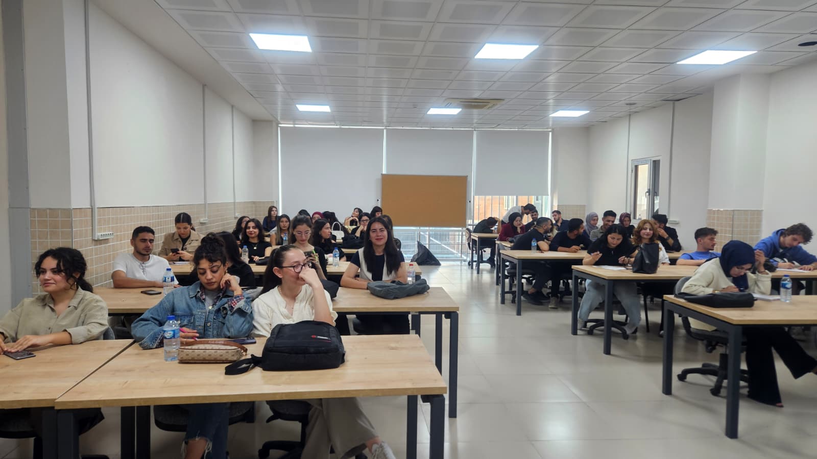 Bölümüzün Öğrencilerine Sınav Bilgilendirme Toplantısı Yapıldı