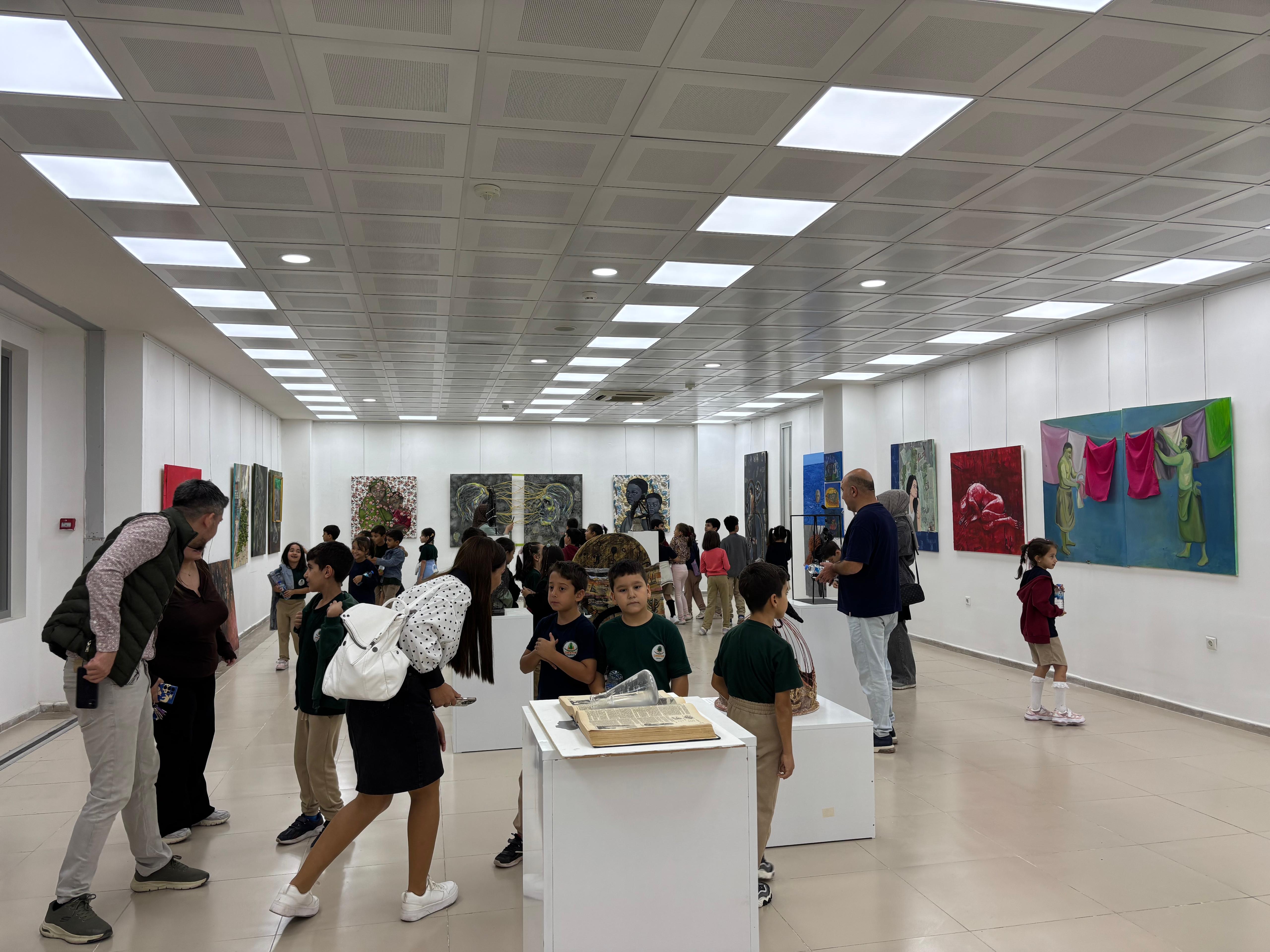 Bölümümüzün Dış Paydaşı Olan İl Milli Eğitim Müdürlüğü Çamlıkevler İlkokulu Öğrencileri Tarafından Bölümümüze Kültür-Sanat Gezisi Gerçekleştirildi.