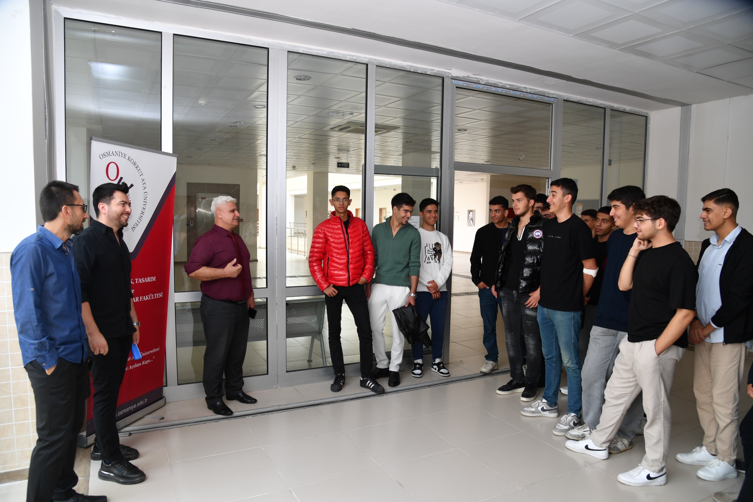 Bölümümüzün Dış Paydaşı Olan İl Milli Eğitim Müdürlüğü Şehit Mehmet Karacatilki Anadolu İmam Hatip Lisesi Öğrencileri Tarafından Bölümümüze Kültür-Sanat Gezisi Gerçekleştirildi.