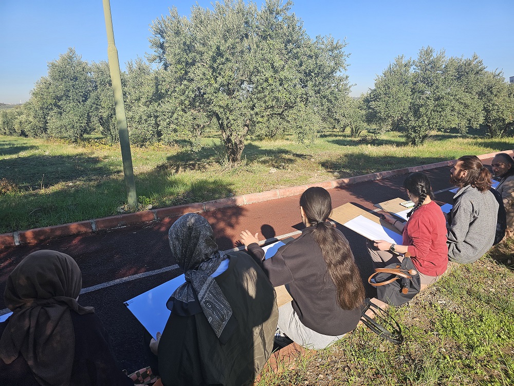 Resim Bölümü Öğrencilerinden Zeytin Temalı Atölye Çalışması