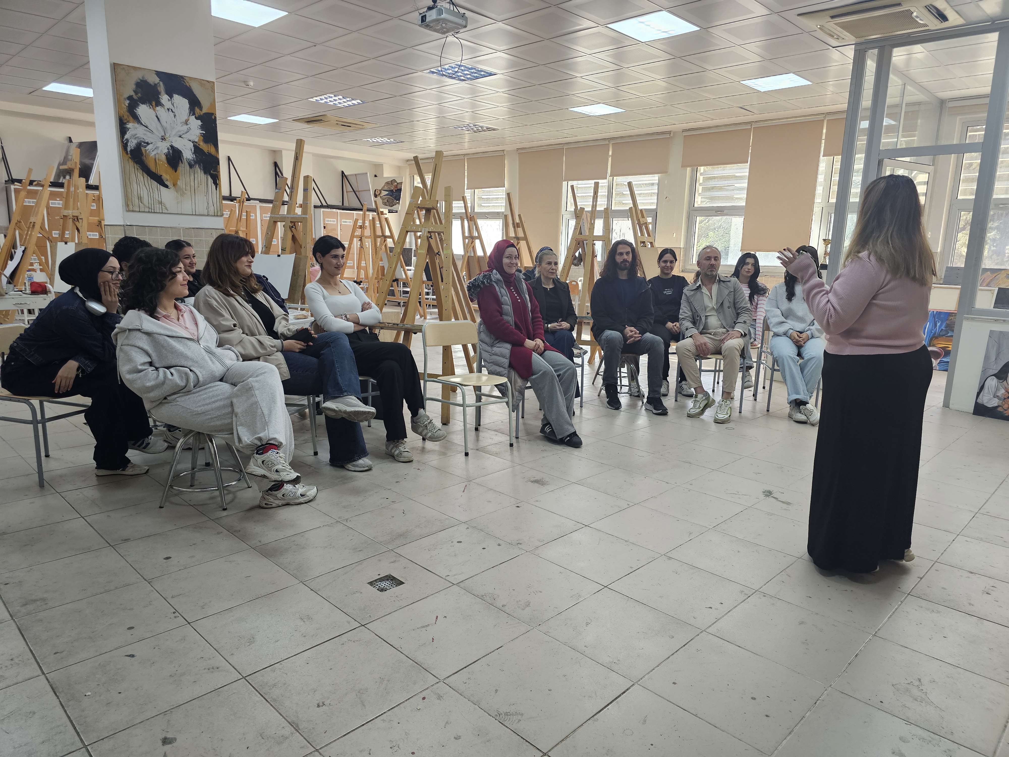 Resim Bölümü Öğrencilerine Erasmus Süreci Hakkında Bilgilendirme Yapıldı