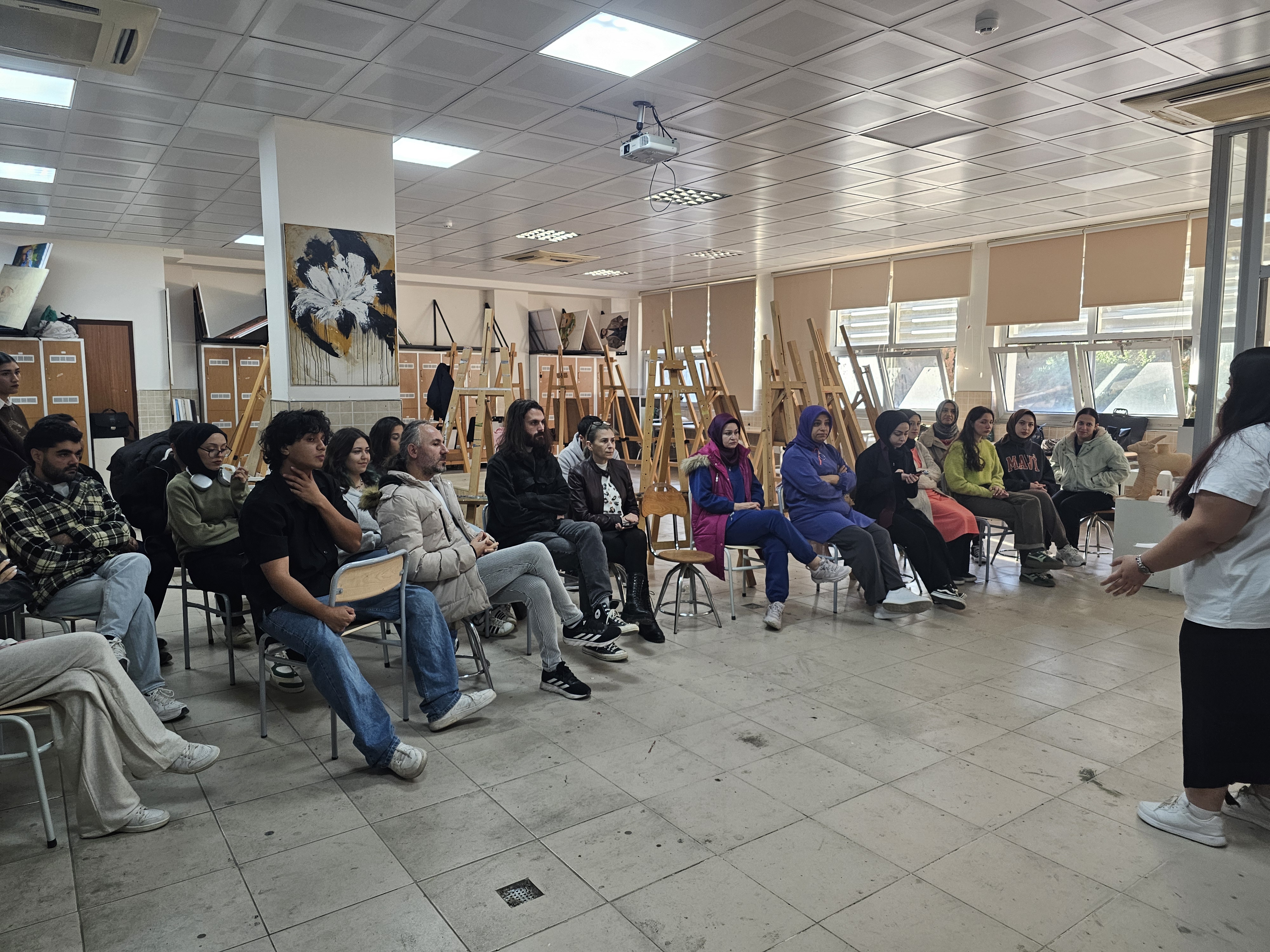 Peer Mentorship Meetings of the Painting Department Students Held