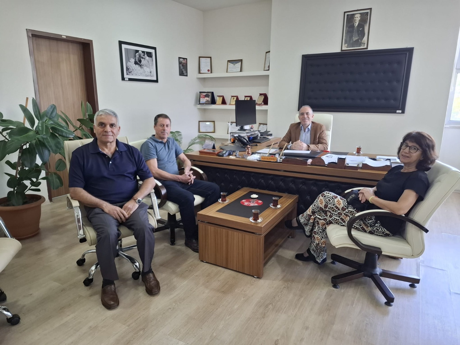 Politécnico de Tomar (Portekiz) öğretim üyesi Prof. Dr. Valentim Nunes Dekanımızı Ziyaret Etti