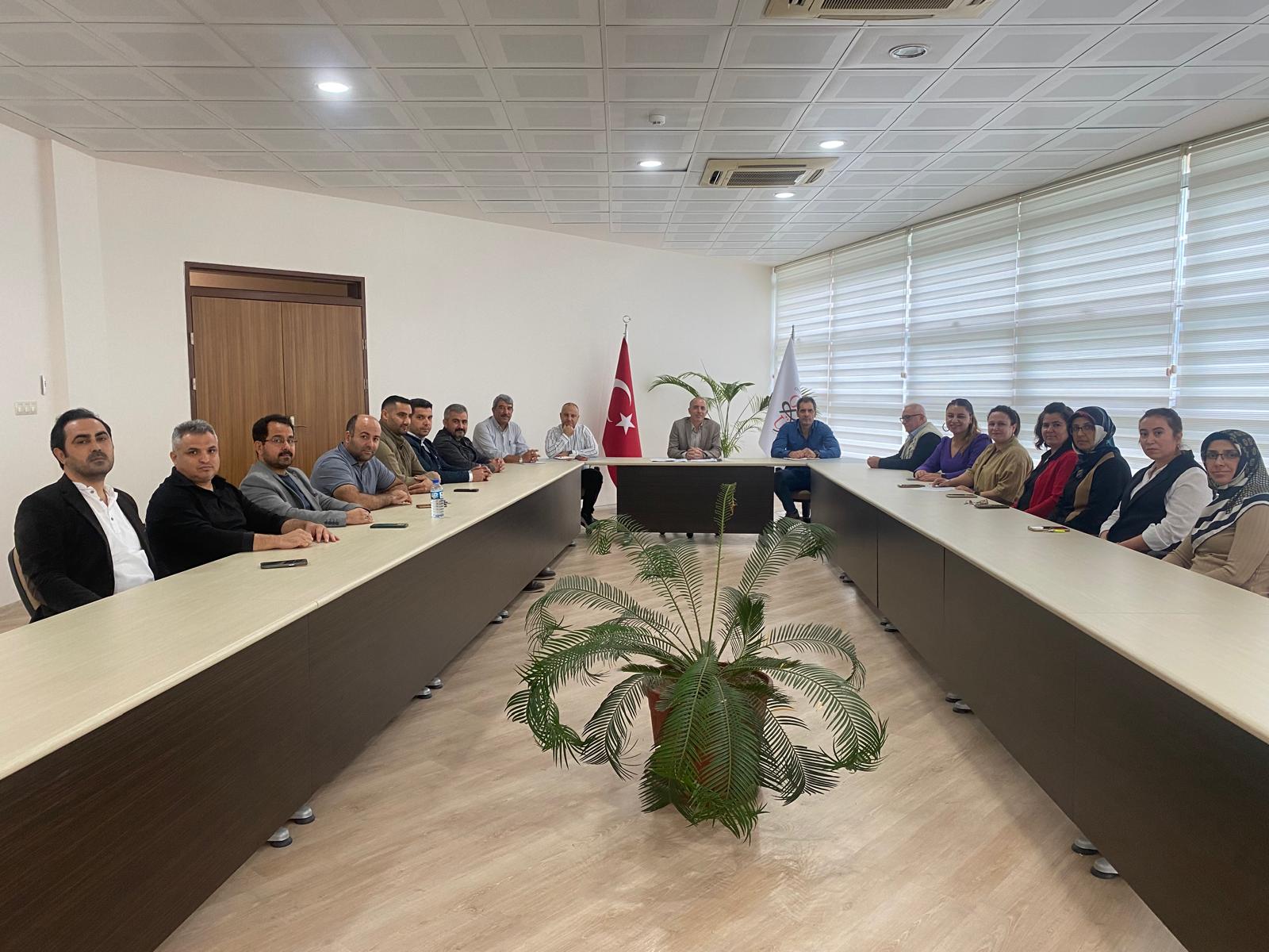 Fakültemiz Dekanı Prof. Dr. Ertaç HÜRDOĞAN Fakültemiz İdari Personeli ile Akreditasyon Süreci Hakkında Toplantı Gerçekleştirdi