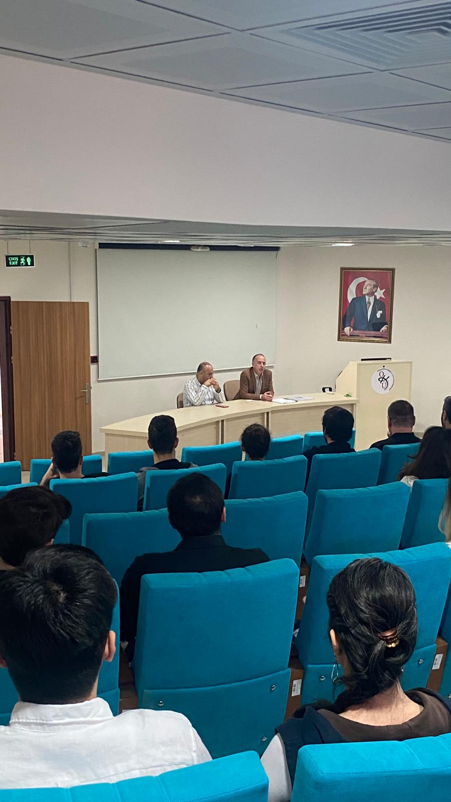 Dekanımız Prof. Dr. Ertaç HÜRDOĞAN Fakültemiz Öğretim Elemanlarının Akreditasyon Süreci ve Sınavlarla İlgili Toplantı Gercekleştirdi