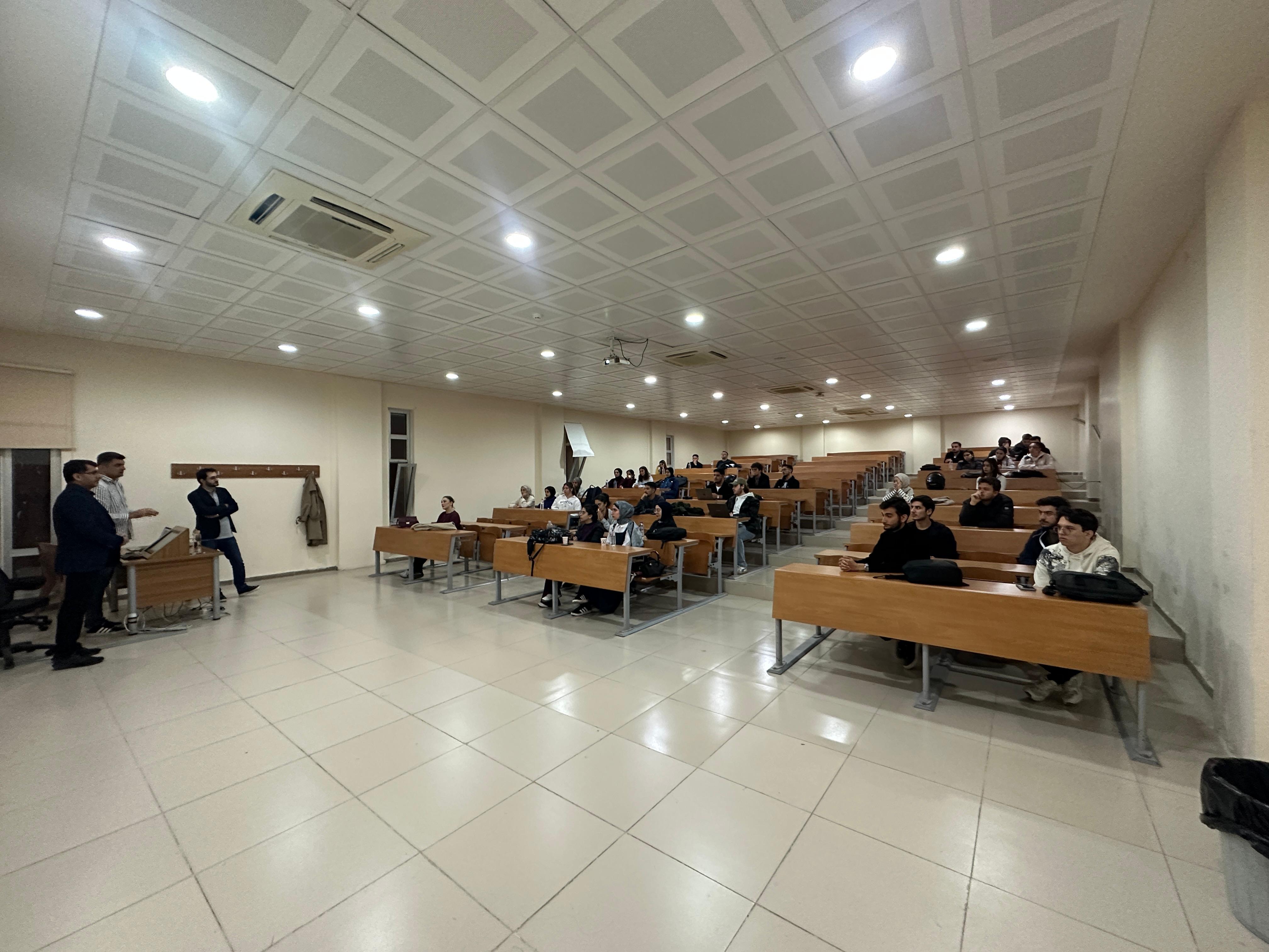 Bölümümüzde Ara Sınav Sonrası Motivasyon Toplantısı Düzenlendi