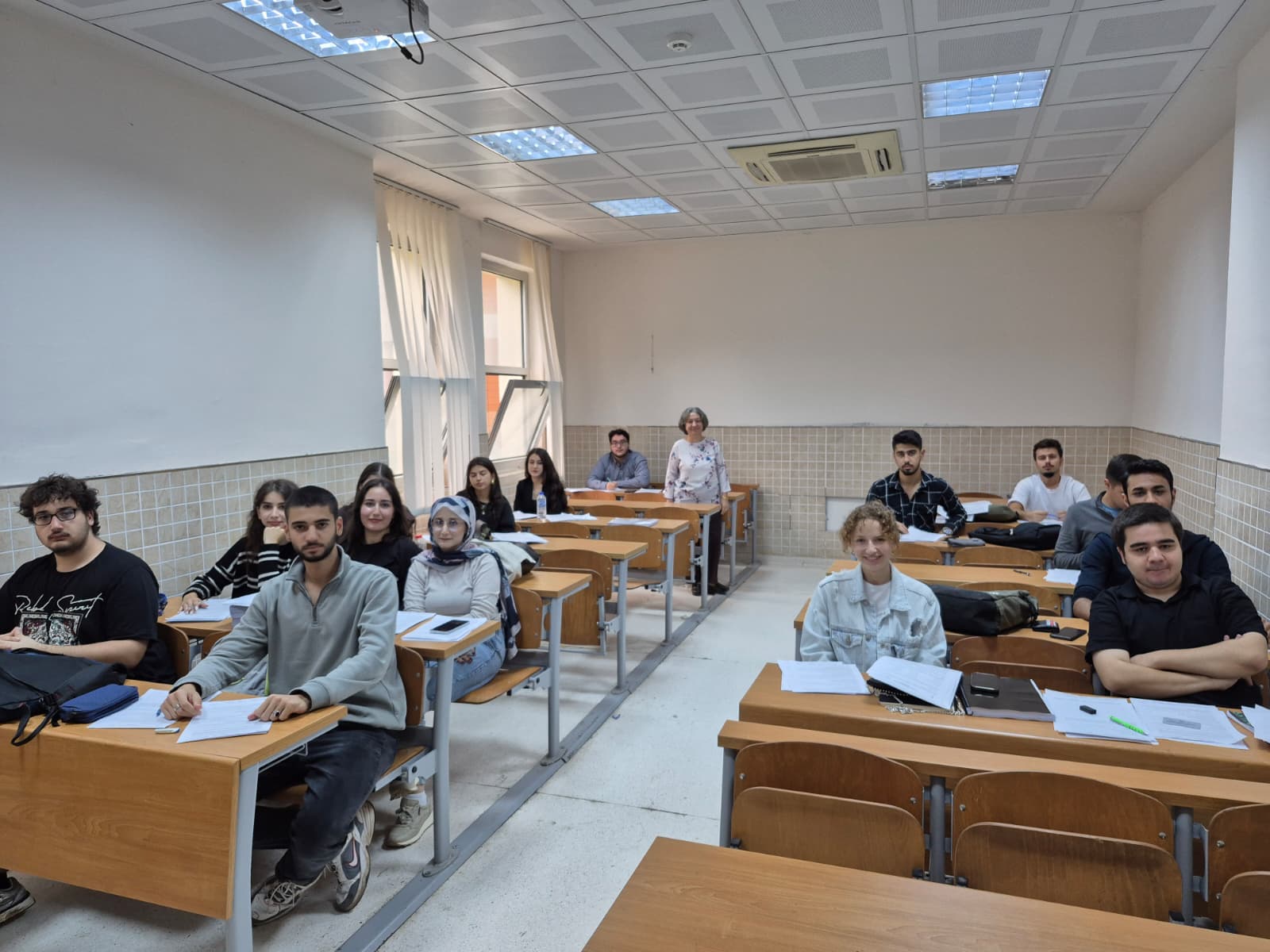 OKÜ Fizik Bölümünde Danışman–Öğrenci Görüşmeleri Tamamlandı