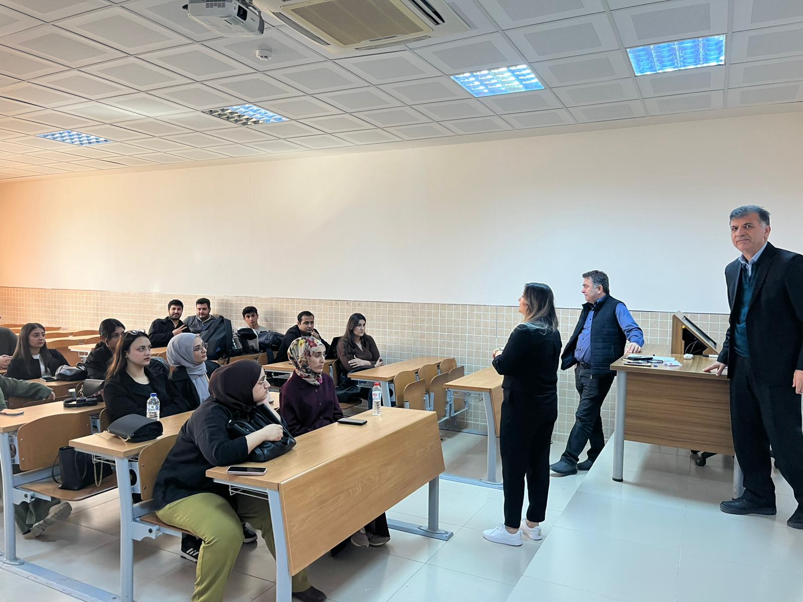 Ara Sınav Öncesi ve Sonrası Öğrenci Toplantıları Gerçekleştirildi